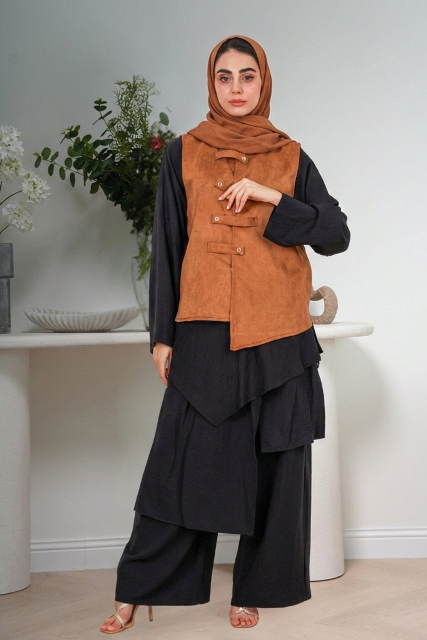 Haroof Set in Camel/Black - Arabic calligraphy architectural design - AWAASHI Premier modest fashion
