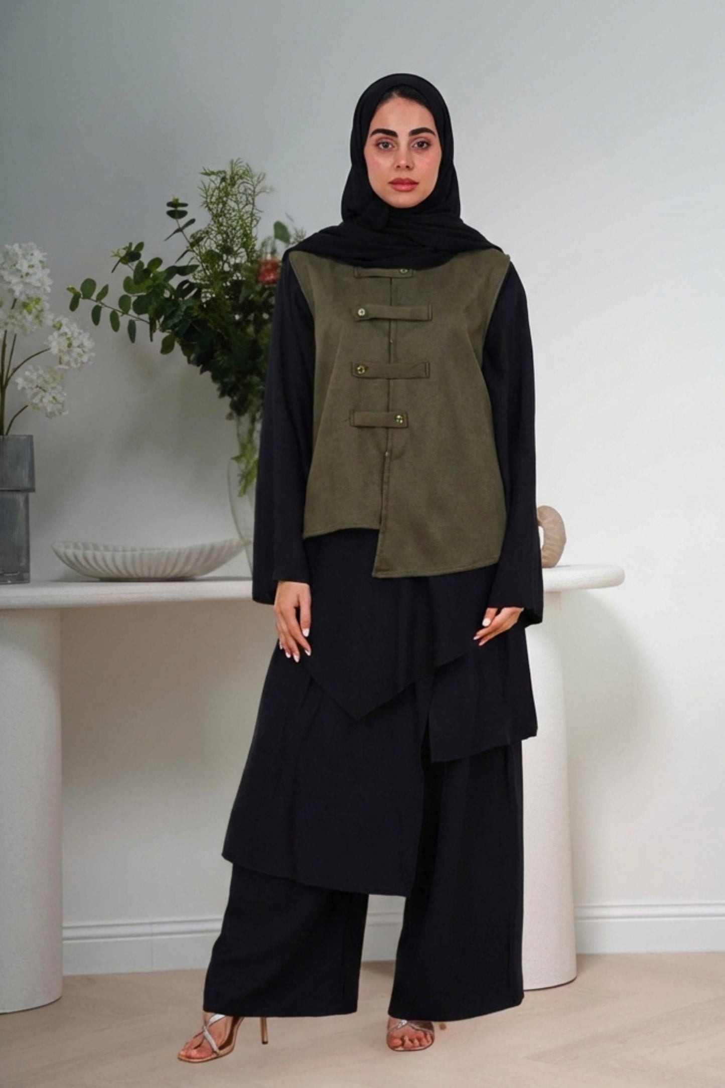 Haroof Set in Olive/Black - Arabic calligraphy architectural design - AWAASHI Premier modest fashion
