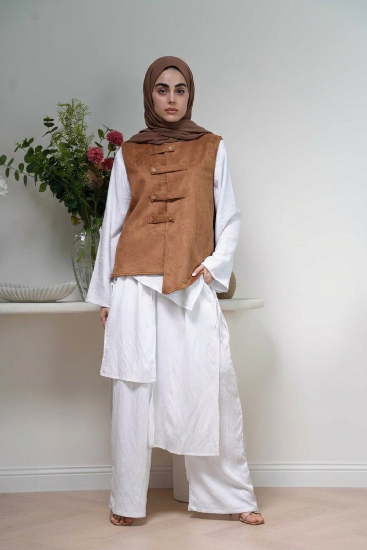 Haroof Set in Camel/White - Arabic calligraphy architectural design - AWAASHI Premier modest fashion
