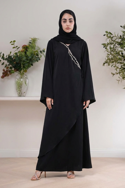 Charger l'image 1 dans la vue galerie. Radiance Wrap in Noir - Architectural draping design - AWAASHI Premier modest fashion