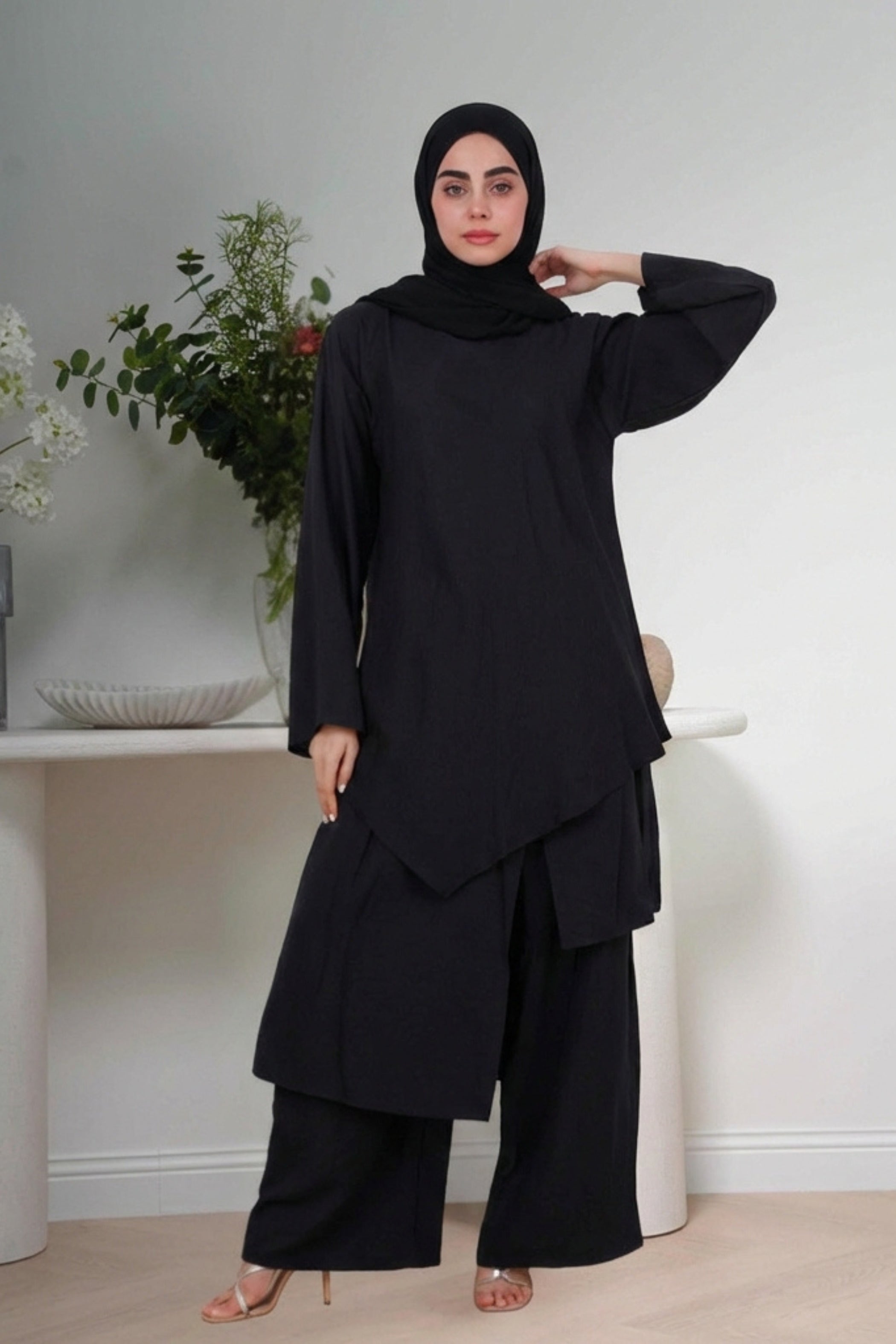 Haroof Two Piece Set in Black - Front view - Arabic calligraphy architectural design - AWAASHI Premier modest fashion
