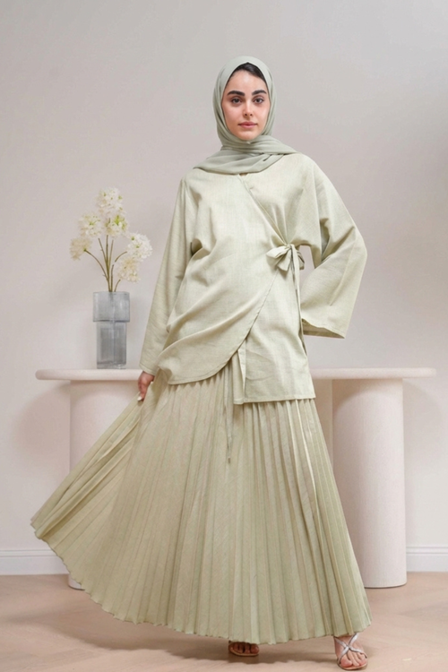 Load image 1 in gallery view. Plissé Set in Sage - Front view - Pleated architectural design - AWAASHI Premier modest fashion
