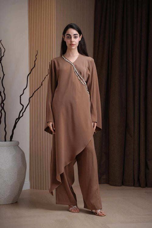 Load image 1 in gallery view