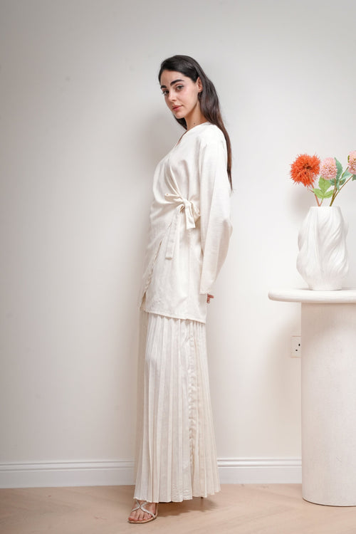 Load image 1 in gallery view