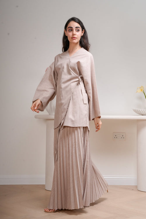 Load image 1 in gallery view